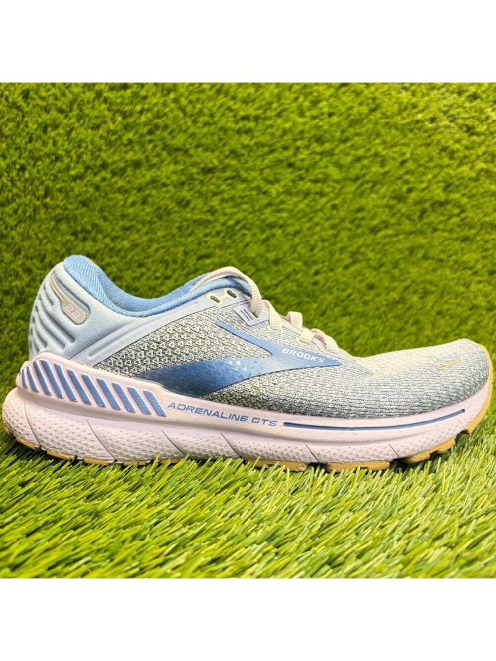 Brooks Adrenaline GTS 22 Womens Size 7.5 Blue Athletic Running Shoes Sneakers